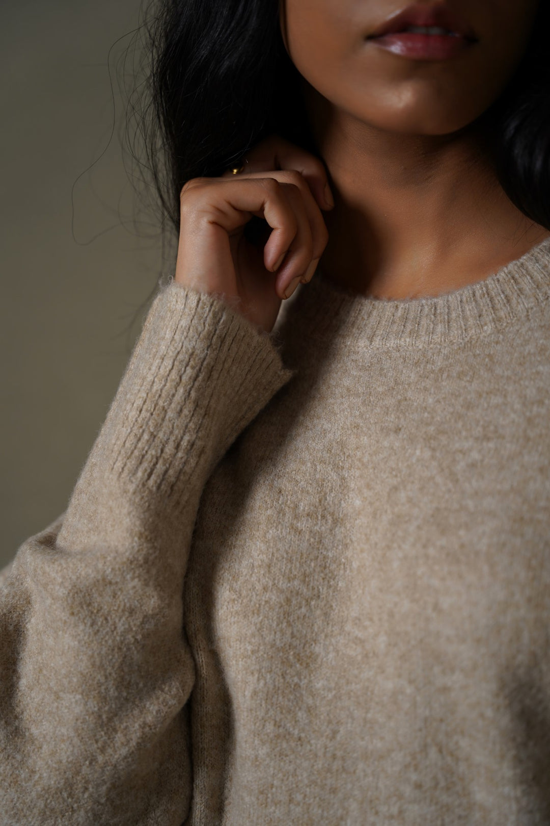 FINE KNIT SWEATER
