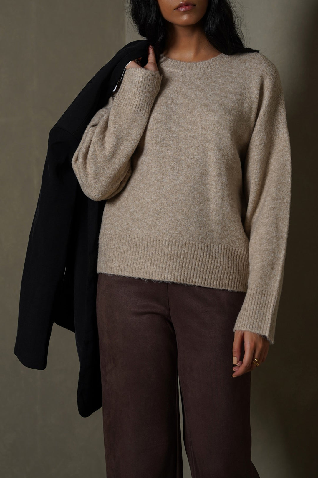 FINE KNIT SWEATER