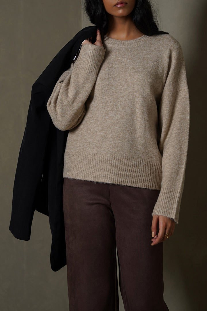 FINE KNIT SWEATER