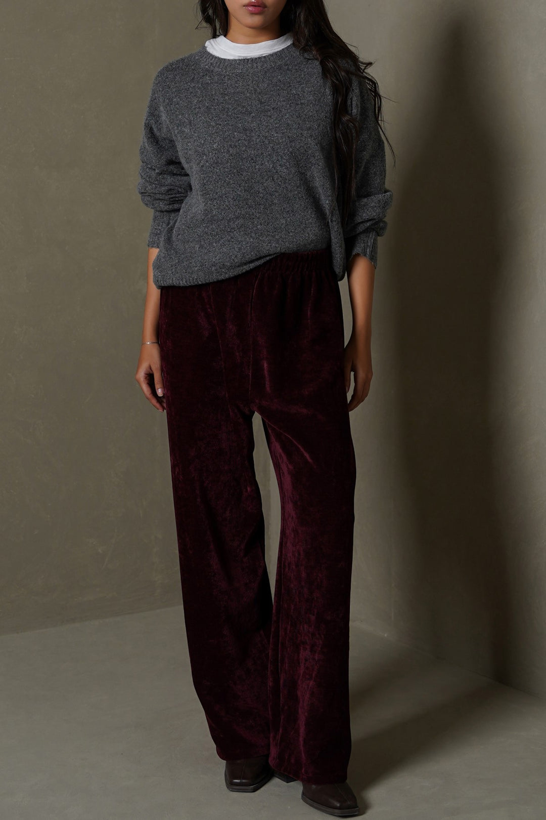 FINE KNIT SWEATER