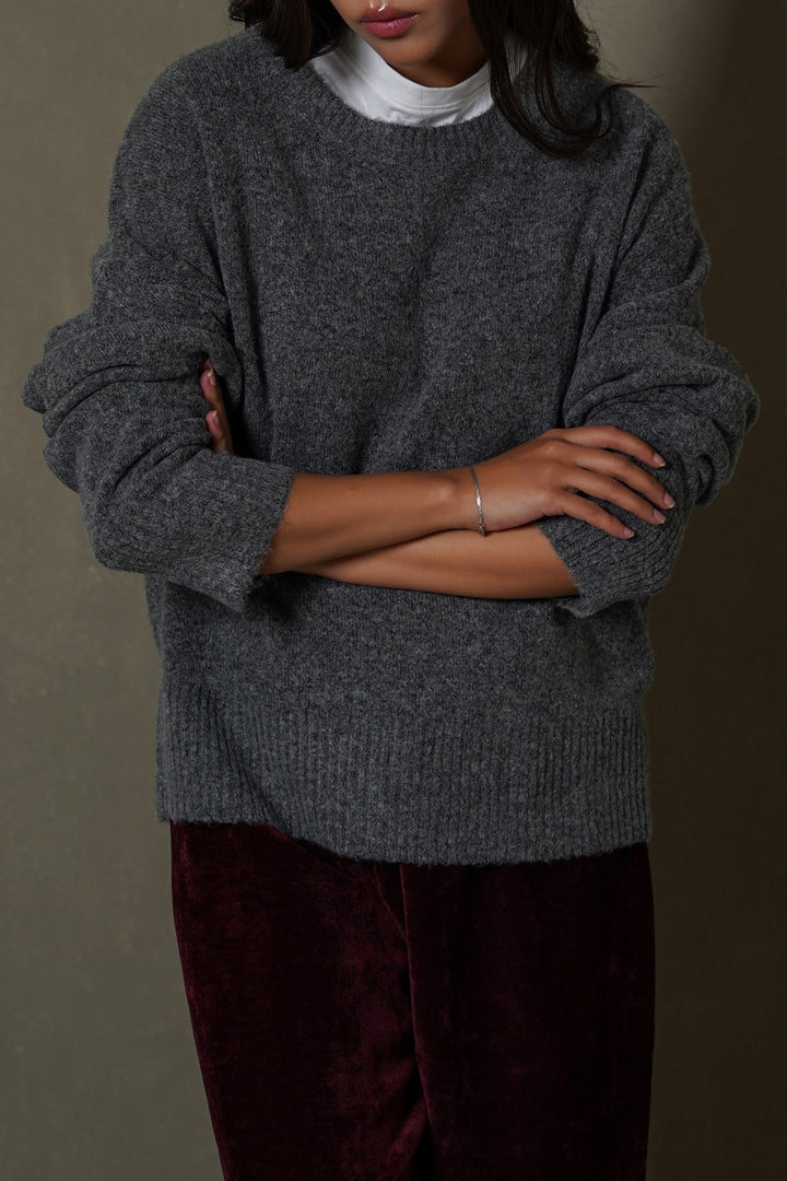 FINE KNIT SWEATER