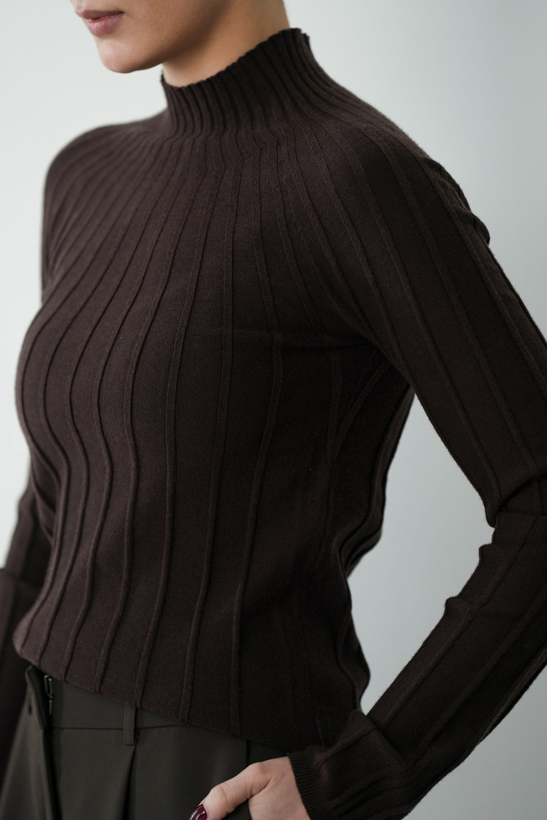 RIBBED BODYCON SWEATER