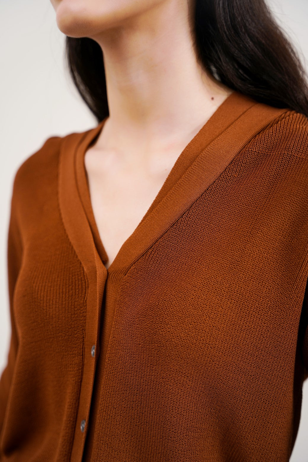 CAMEL NEEDLE KNIT CARDIGAN