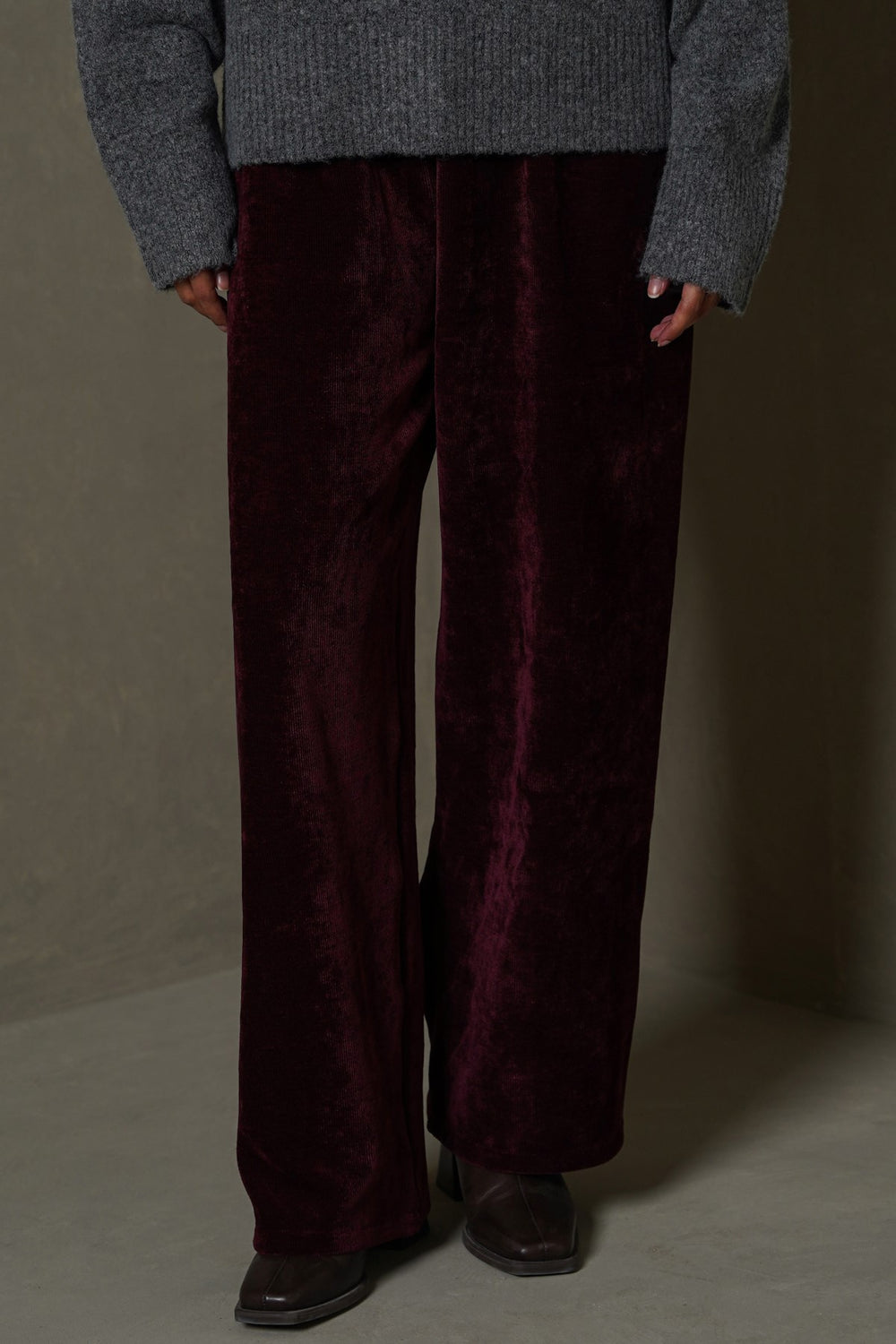 BURGUNDY VELVET EARTH TROUSERS