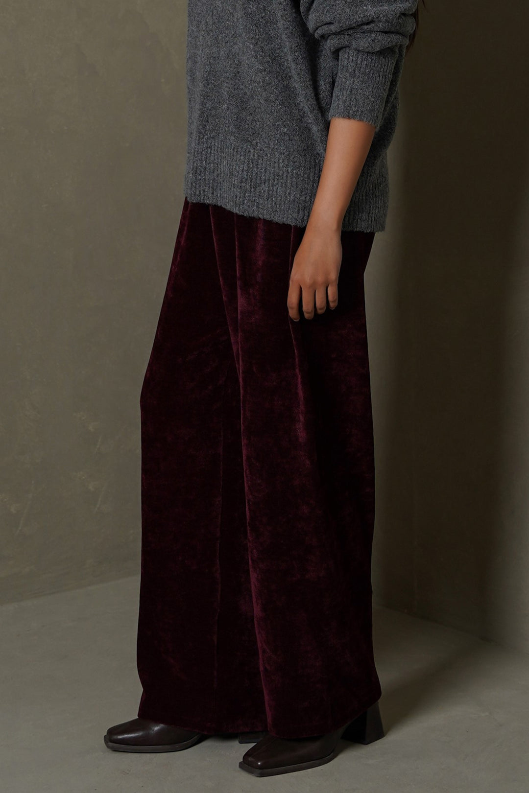 BURGUNDY VELVET EARTH TROUSERS