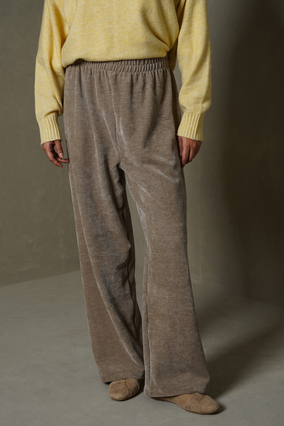 SAND VELVET EARTH TROUSERS