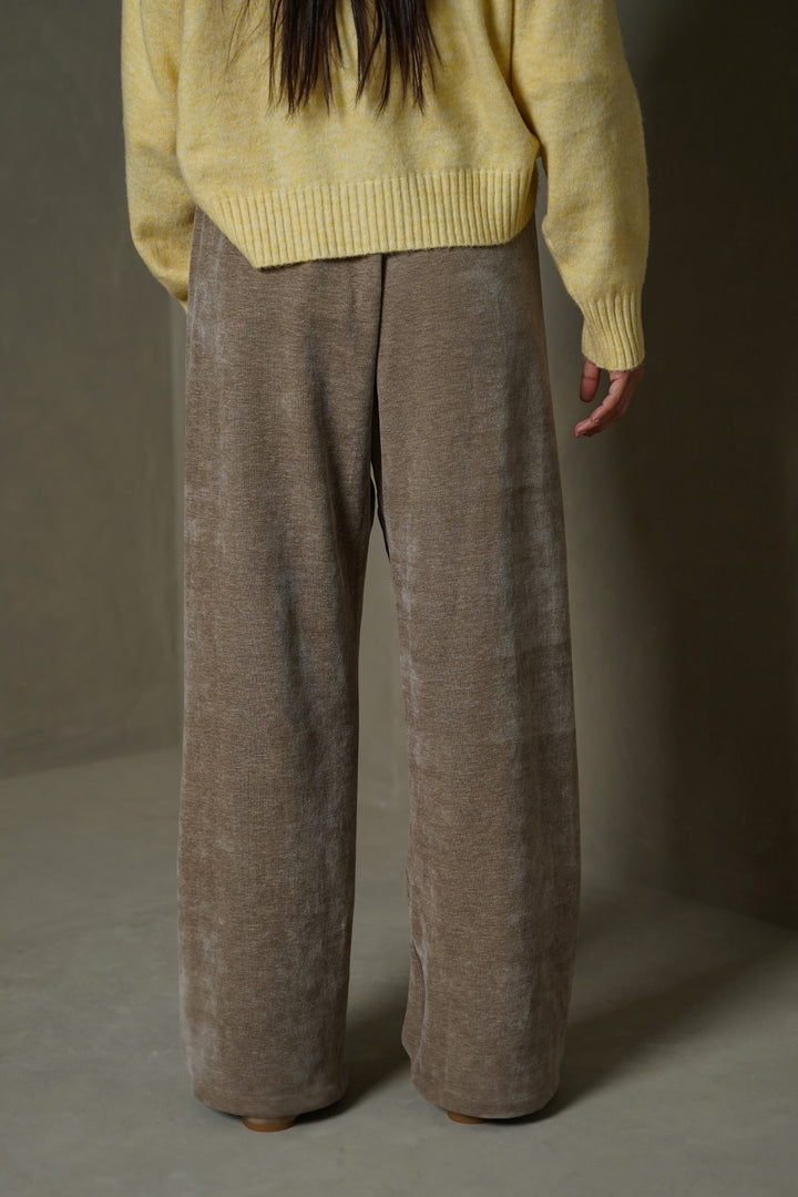 SAND VELVET EARTH TROUSERS
