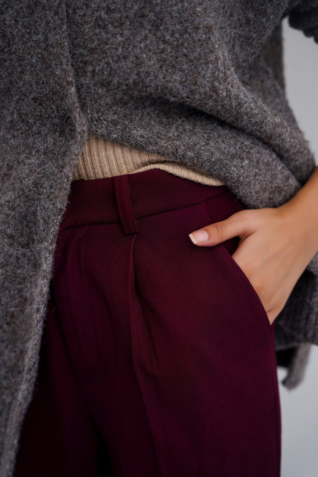 BURGUNDY TAILORED SLIM PANTS
