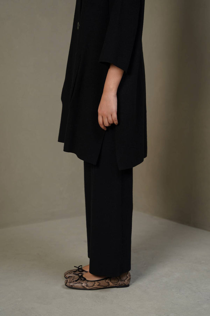 BLACK BUTTON KNIT PANTS