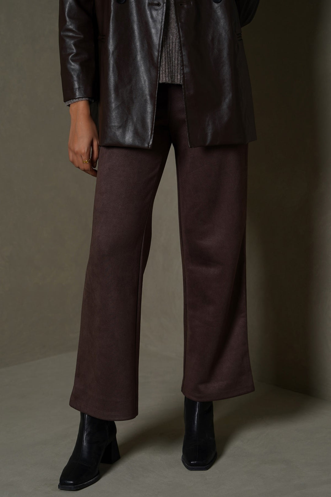 BROWN SUEDE EASY PANTS