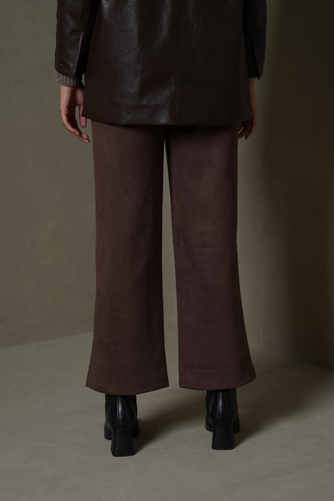 BROWN SUEDE EASY PANTS