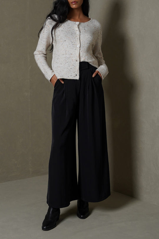 BLACK KYOTO PLEATED PANTS
