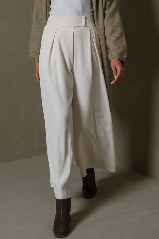 CREAM KYOTO PLEATED PANTS