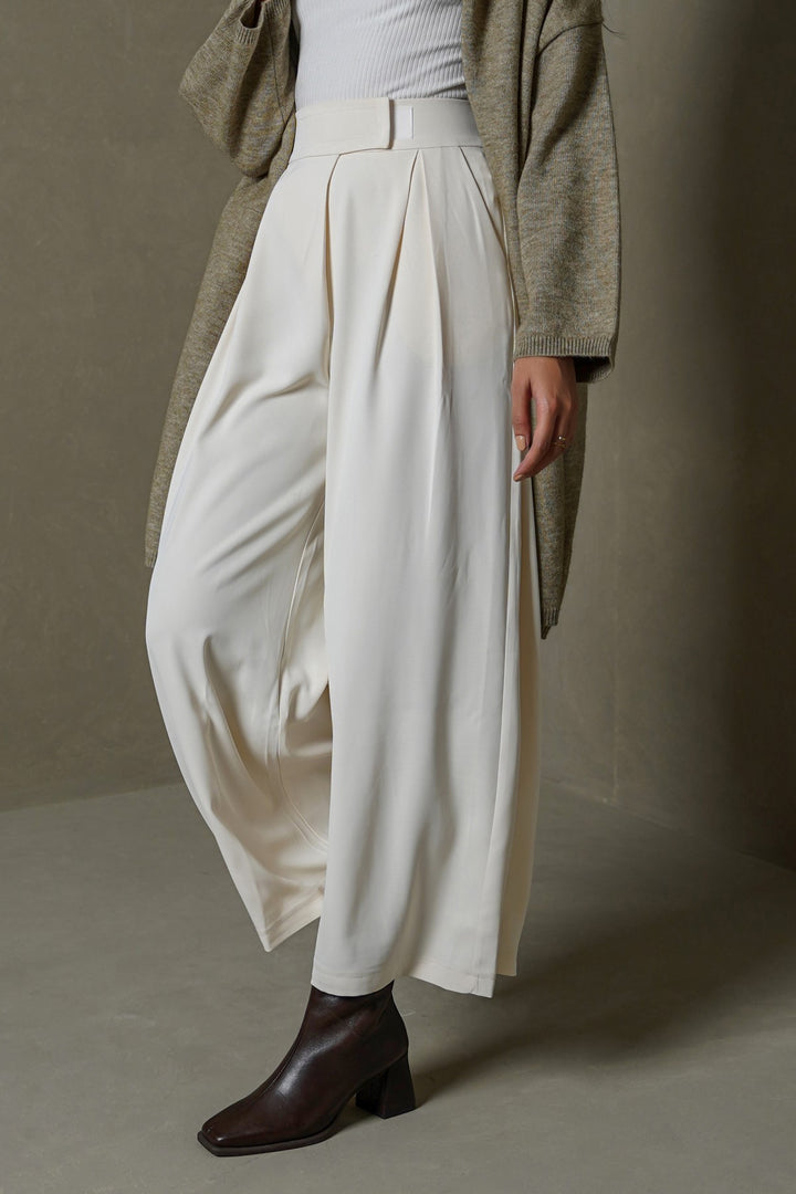CREAM KYOTO PLEATED PANTS