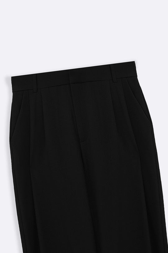 BLACK CLASSIC DART PANTS