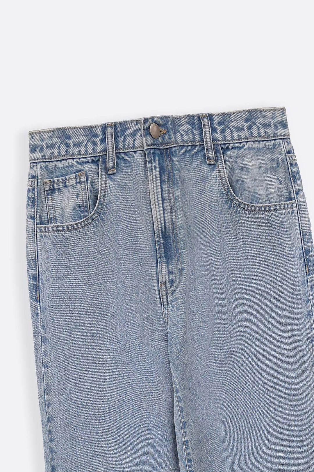 LIGHT BLUE ROLL UP WIDE JEANS