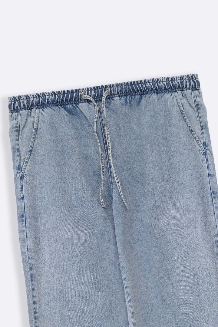 LIGHT BLUE EASY WIDE LEG JEANS