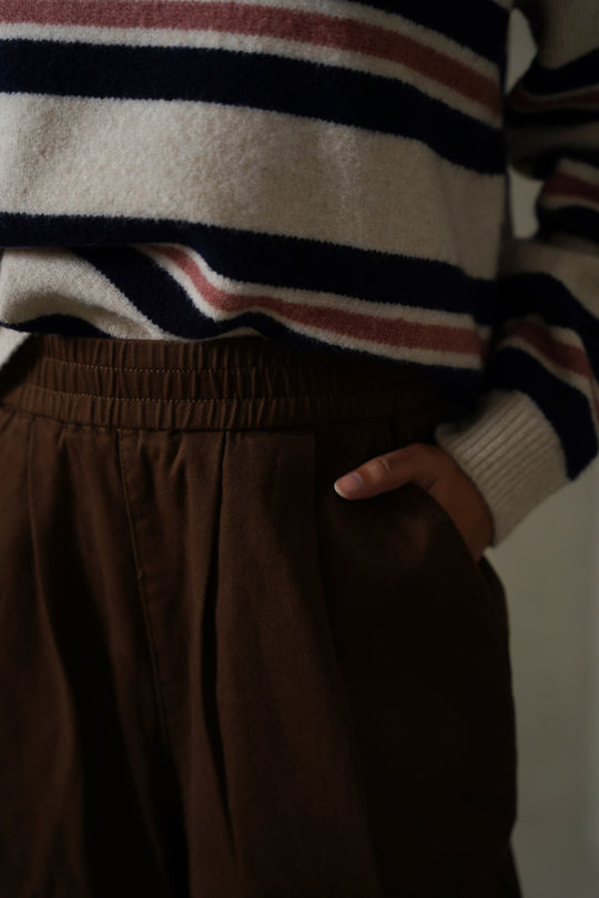 BROWN CROPPED PANTS