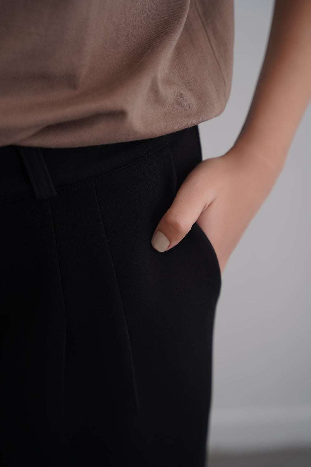 BLACK SIGNATURE CHINOS