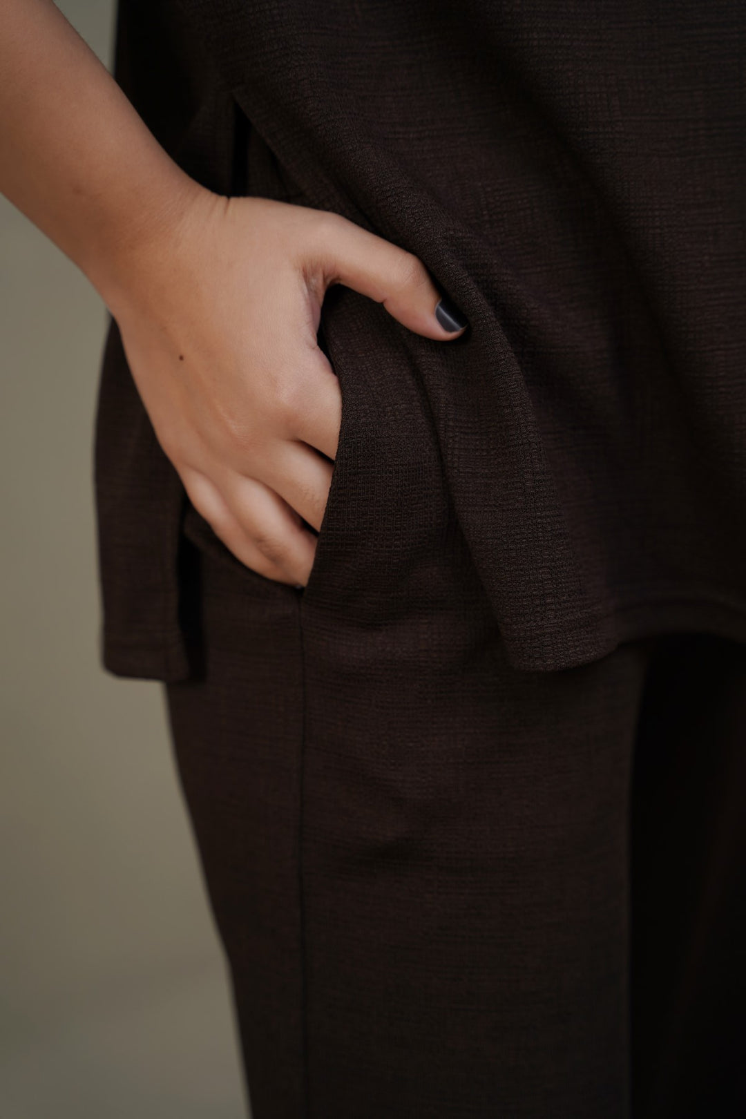 TEXTURED PANTS