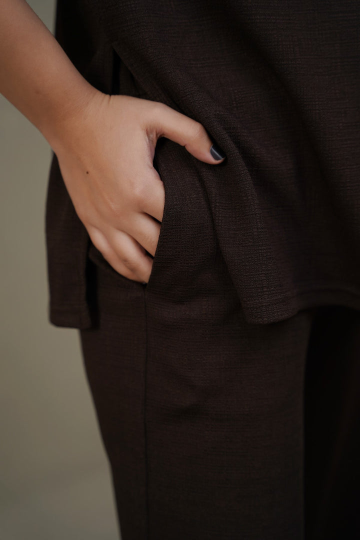 TEXTURED PANTS