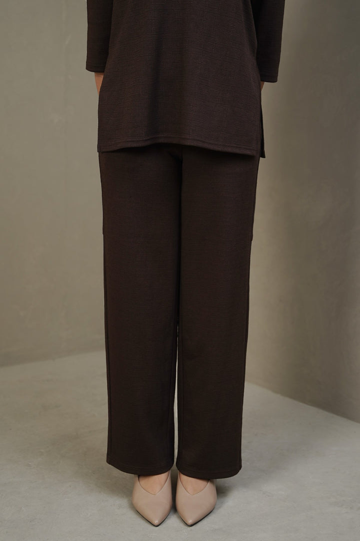 TEXTURED PANTS