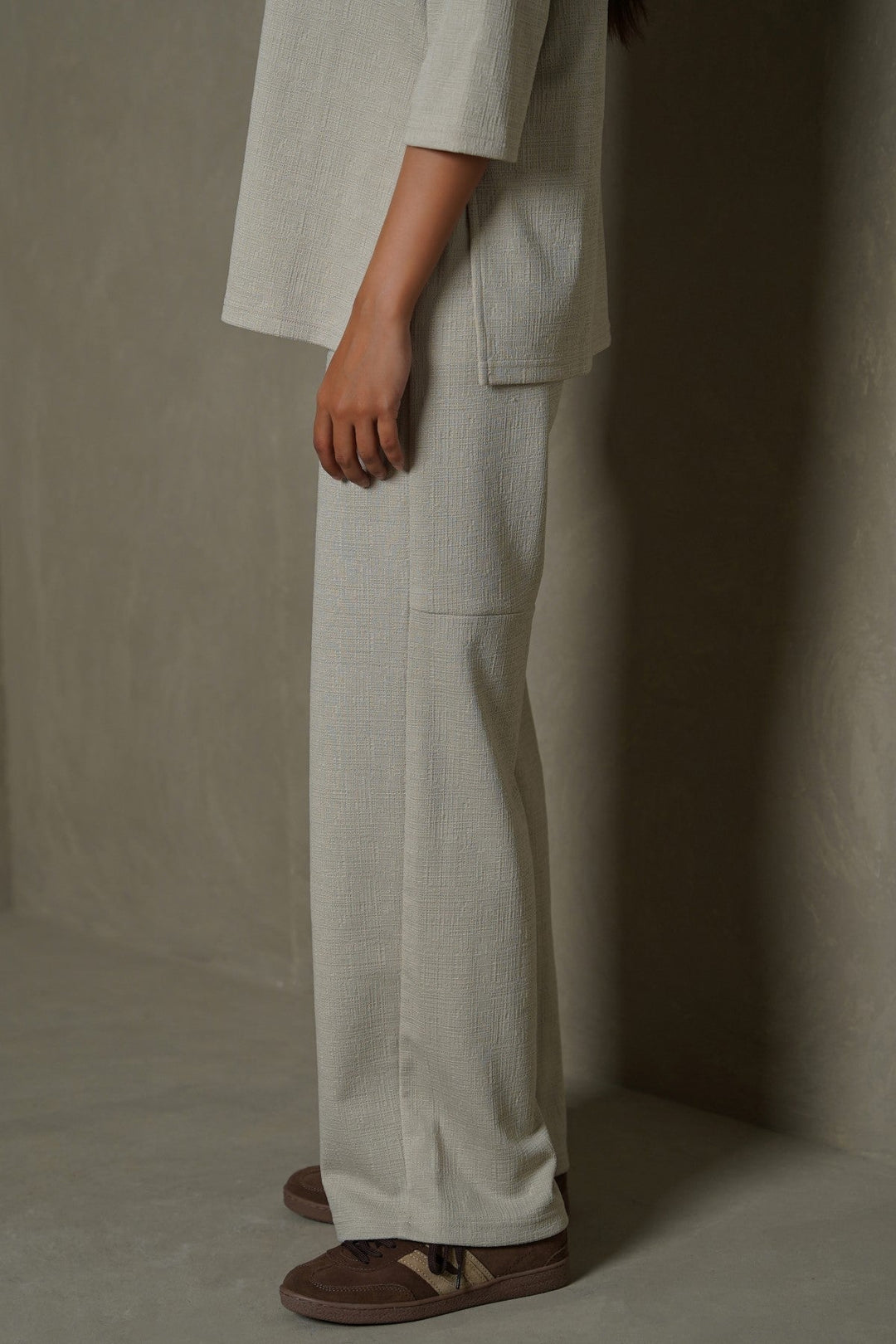 OAT WHITE TEXTURED PANTS