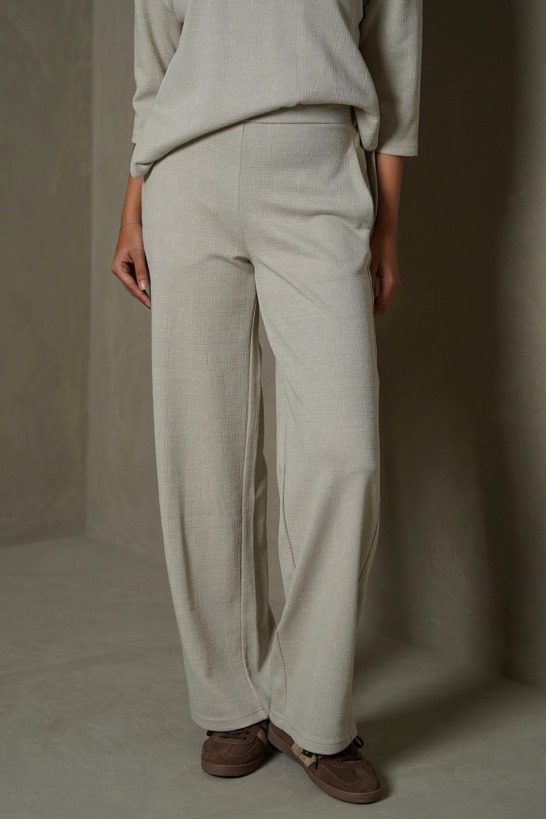 TEXTURED PANTS