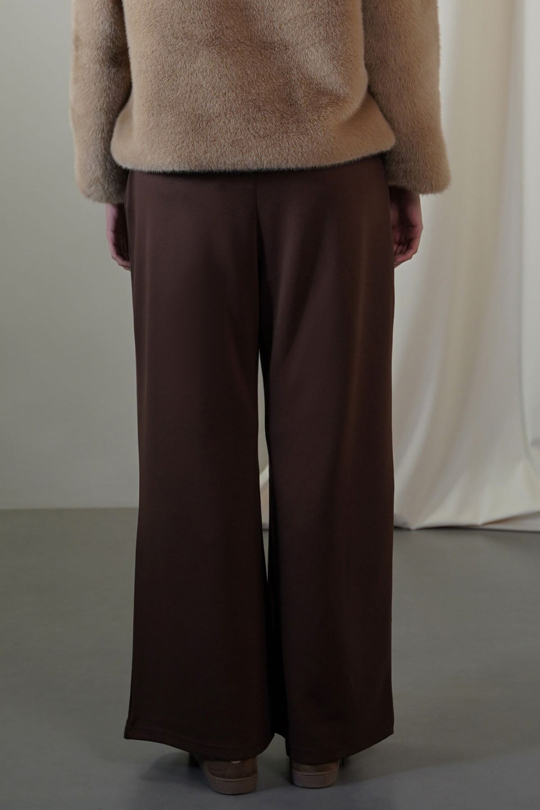 BROWN FLUID WIDE-LEG TROUSERS
