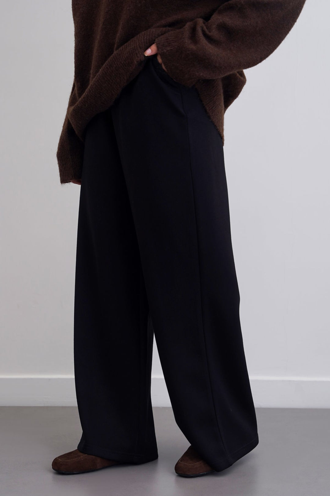 BLACK STREAMLINE NEOPRENE PANTS