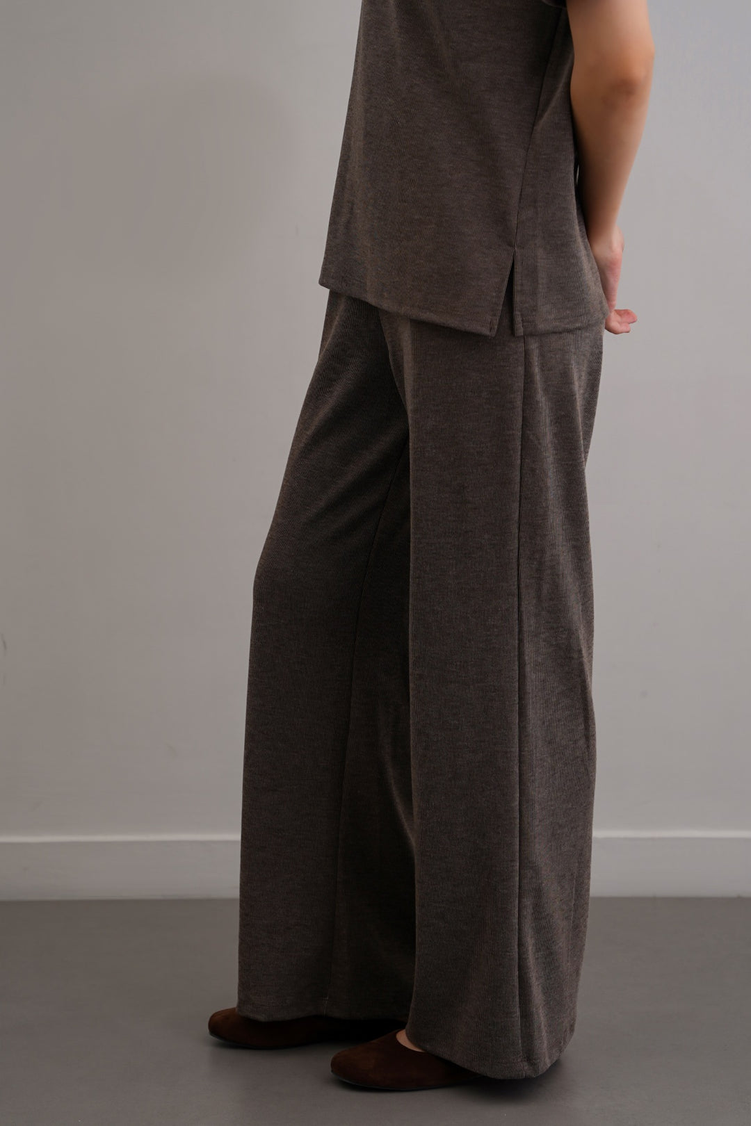 BROWN LIVE IN PANTS