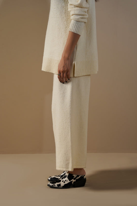 CREAM LOUNGE PANTS