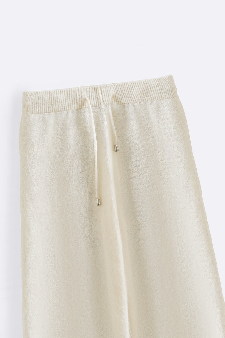 CREAM LOUNGE PANTS