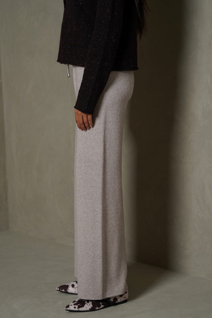 BEIGE WEEKEND LOUNGE PANTS