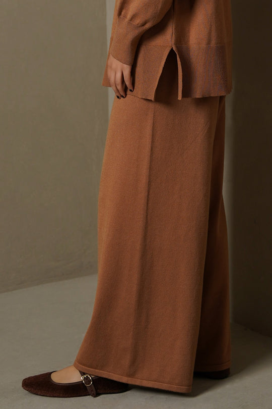 CAMEL FLOWY KNIT TROUSERS