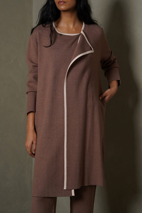 KHAKI DUNE CAPE SWEATER