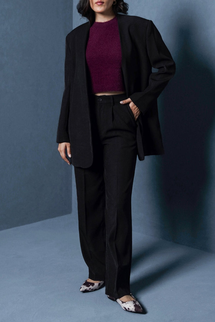 BLACK COLLARLESS BLAZER