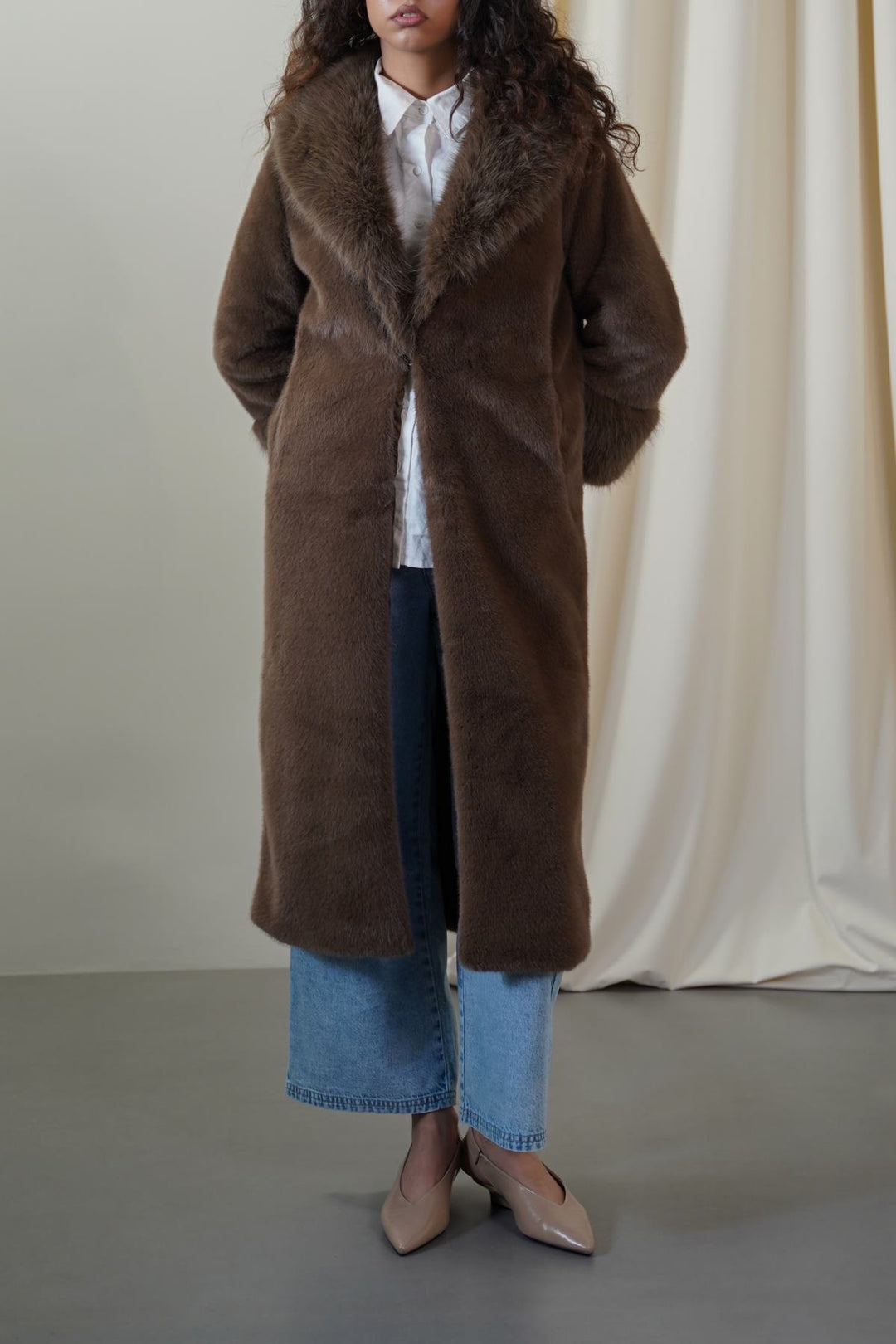 COFFEE MOB WIFE FUR COAT