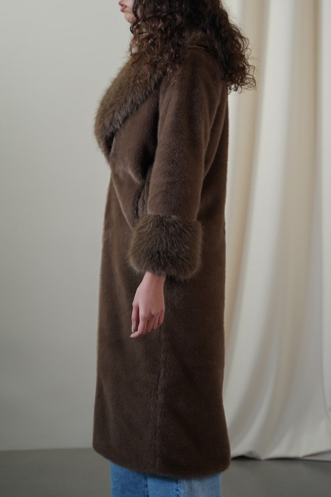 COFFEE MOB WIFE FUR COAT