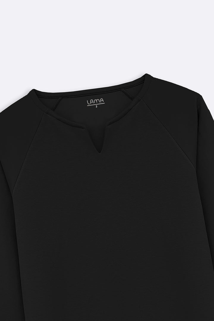BLACK V-NOTCH PULLOVER