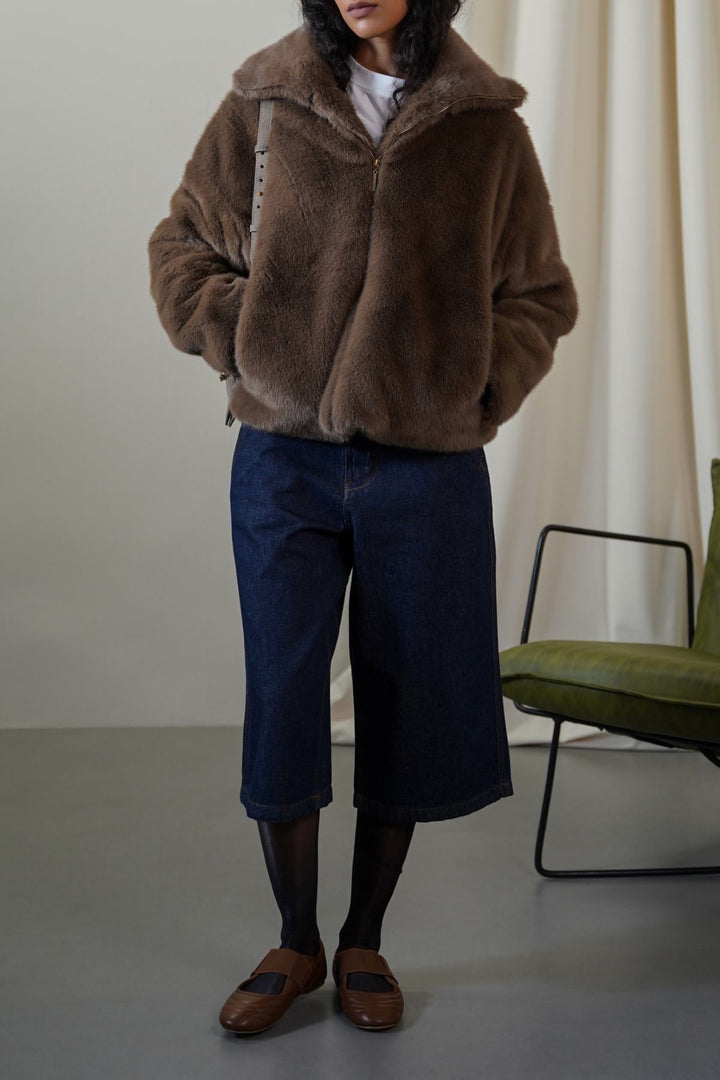 BROWN FUNNEL NECK FUR JACKET