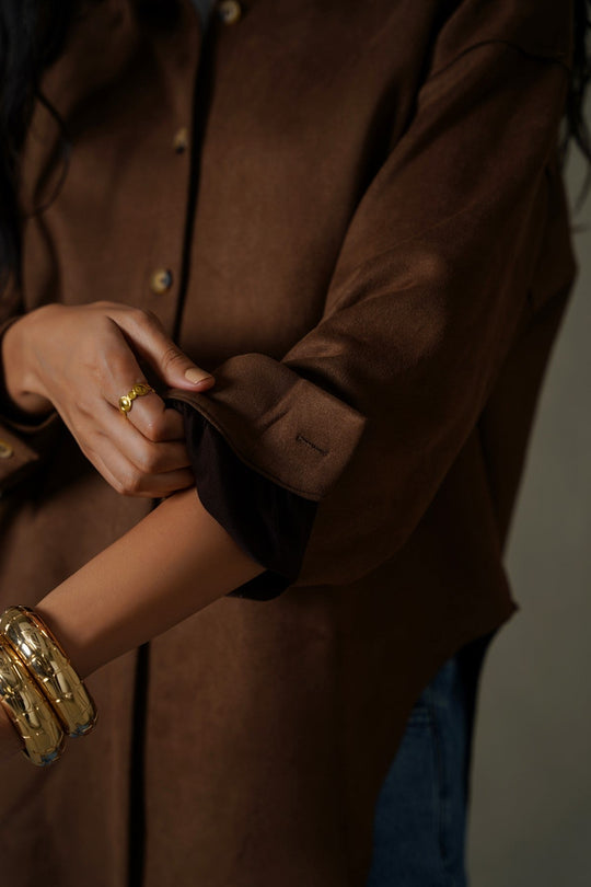 BROWN CUT-HEM SUEDE SHIRT