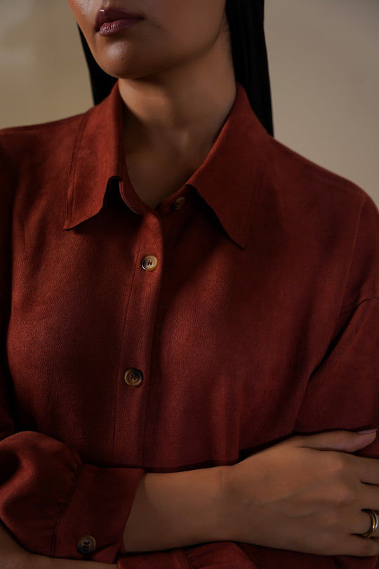RUST CUT-HEM SUEDE SHIRT