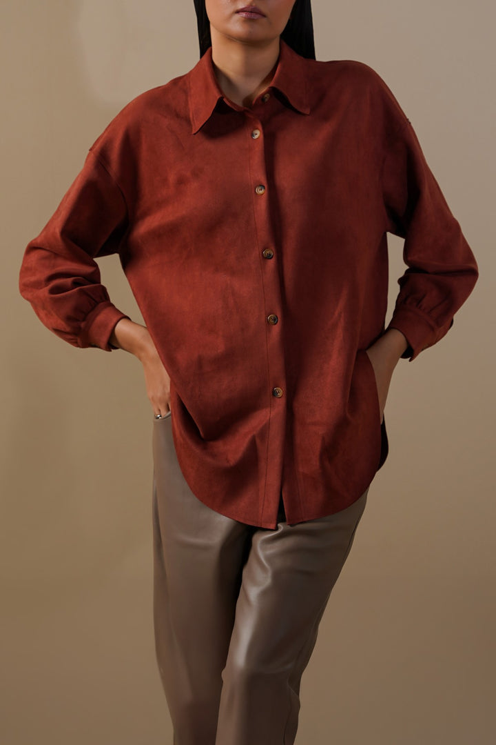 RUST CUT-HEM SUEDE SHIRT