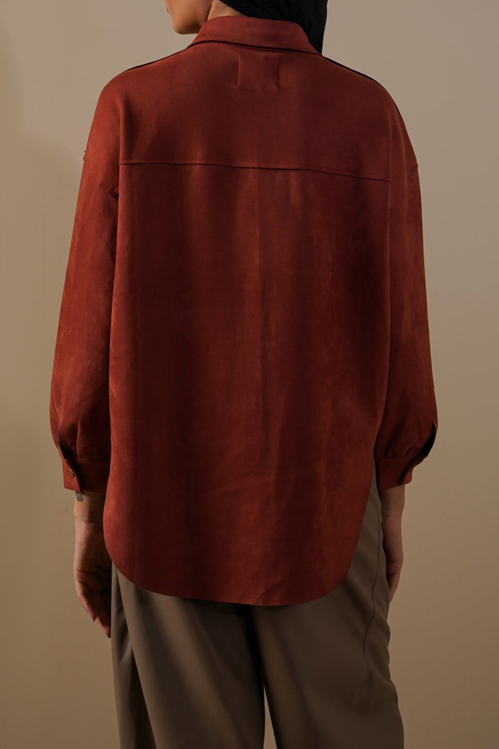RUST CUT-HEM SUEDE SHIRT