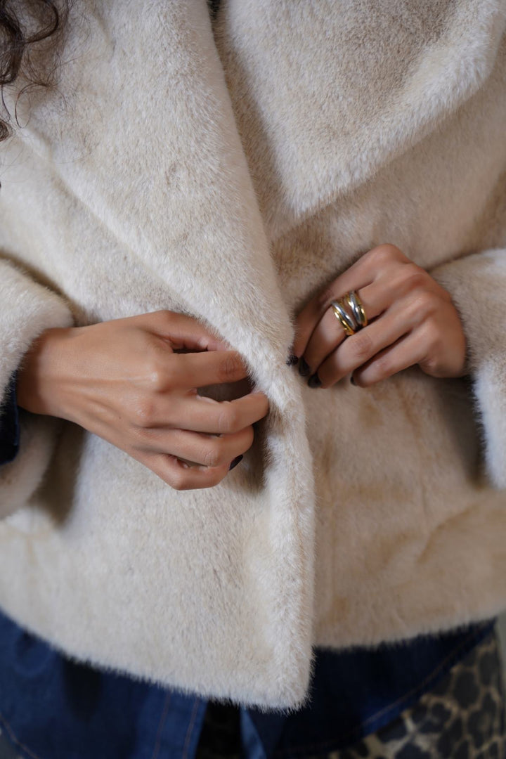 OFF WHITE SHORT WRAP FUR JACKET