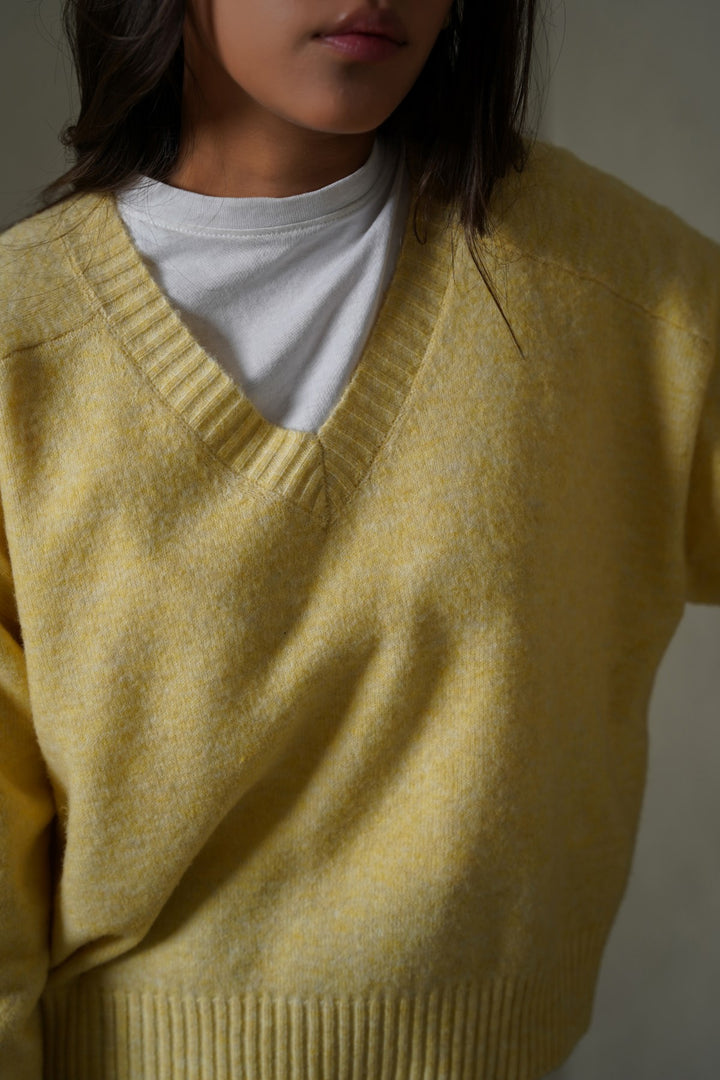 LIME SOFT BUTTER SWEATER