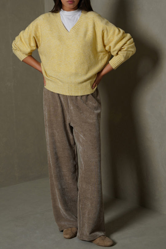 LIME SOFT BUTTER SWEATER
