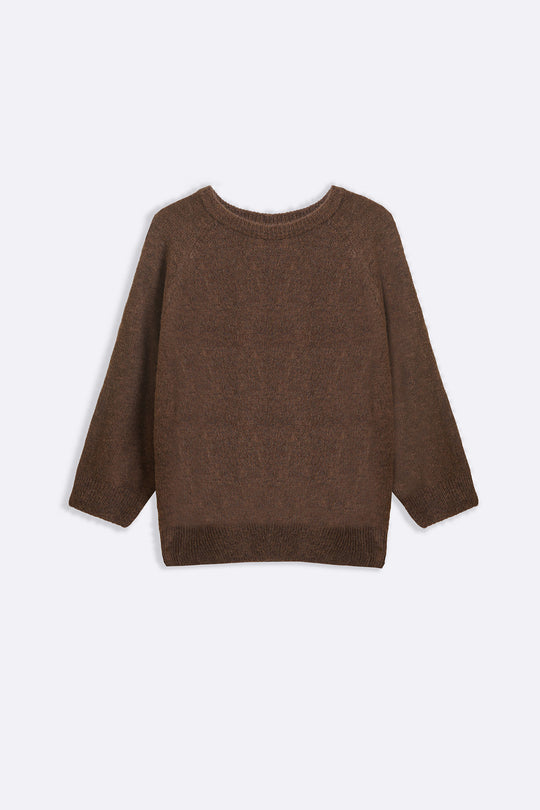 BROWN BEAR HUG SWEATER