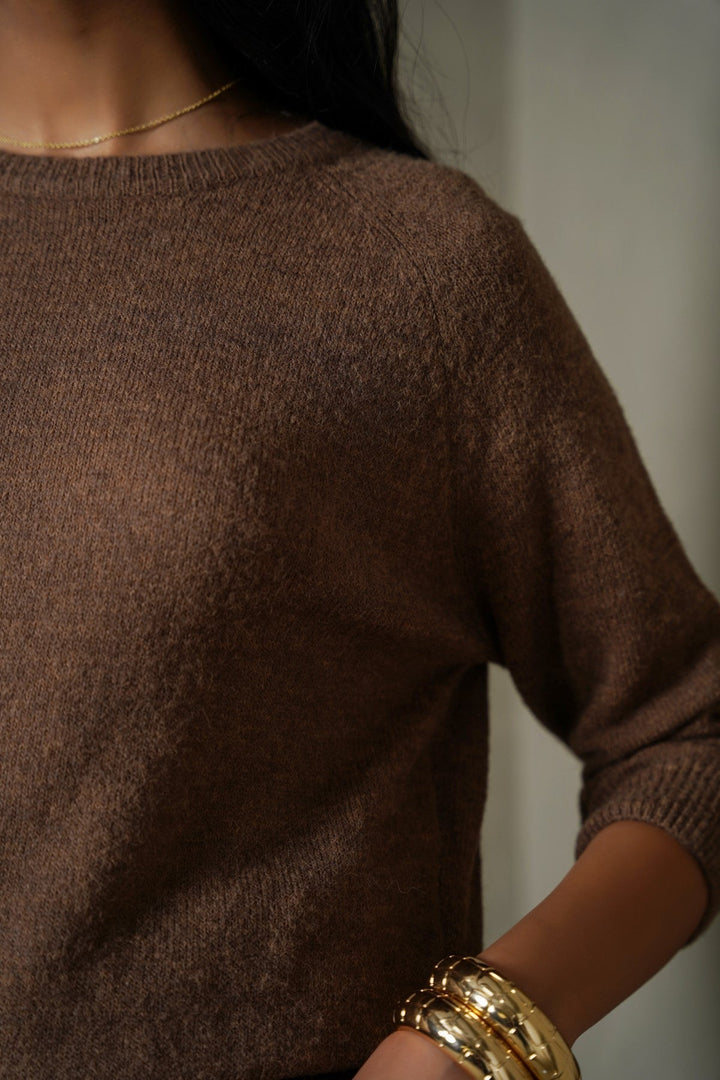 BROWN BEAR HUG SWEATER